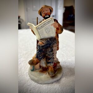 Vintage Emmett Kelly Porcelain The Wall Street News Circus Clown Figurine 1986